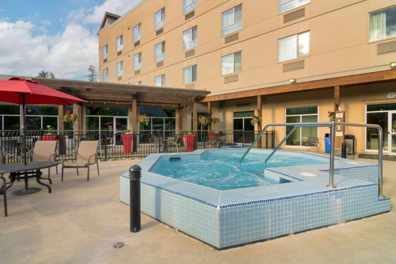 Best Western Plus Revelstoke Luaran gambar
