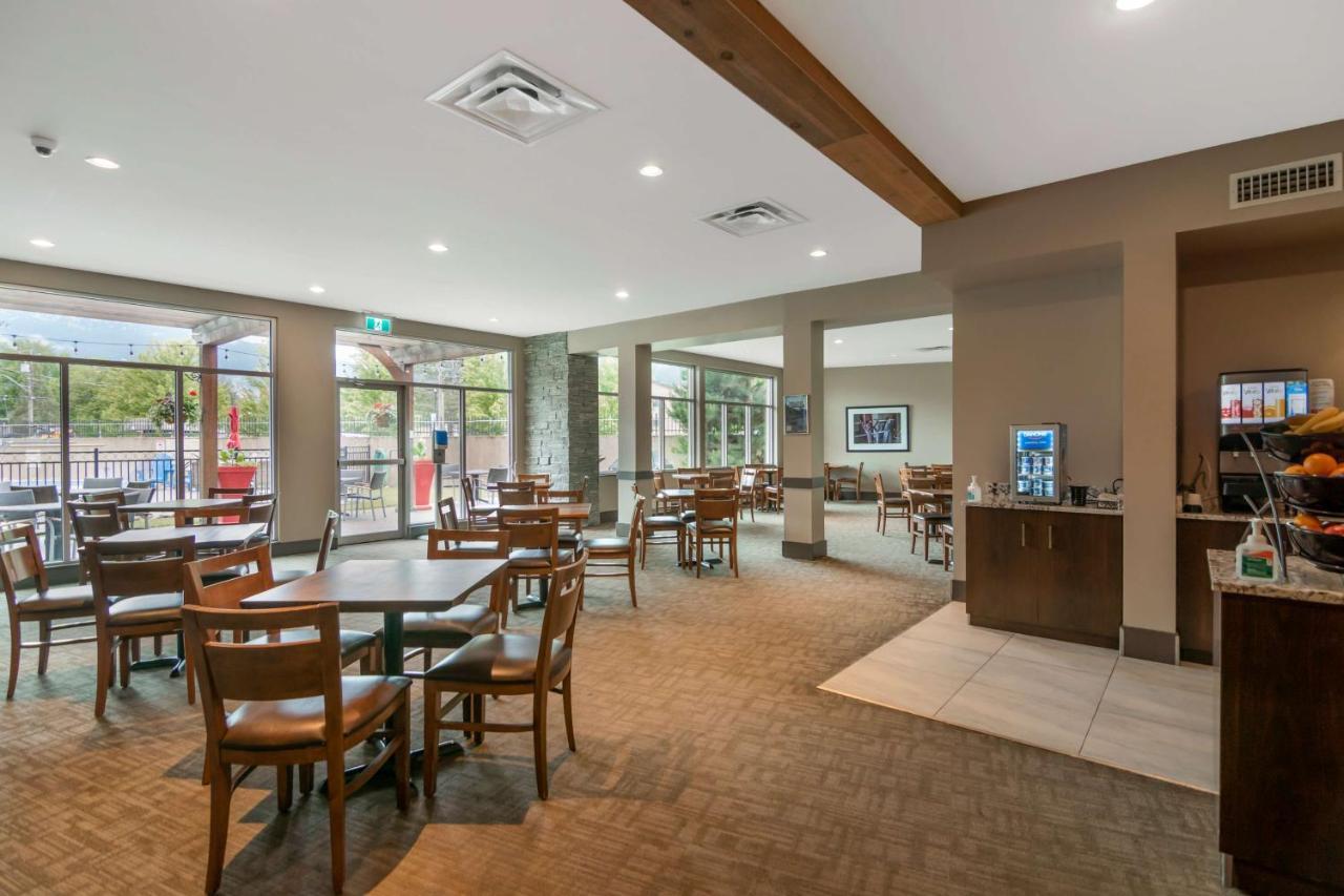 Best Western Plus Revelstoke Luaran gambar