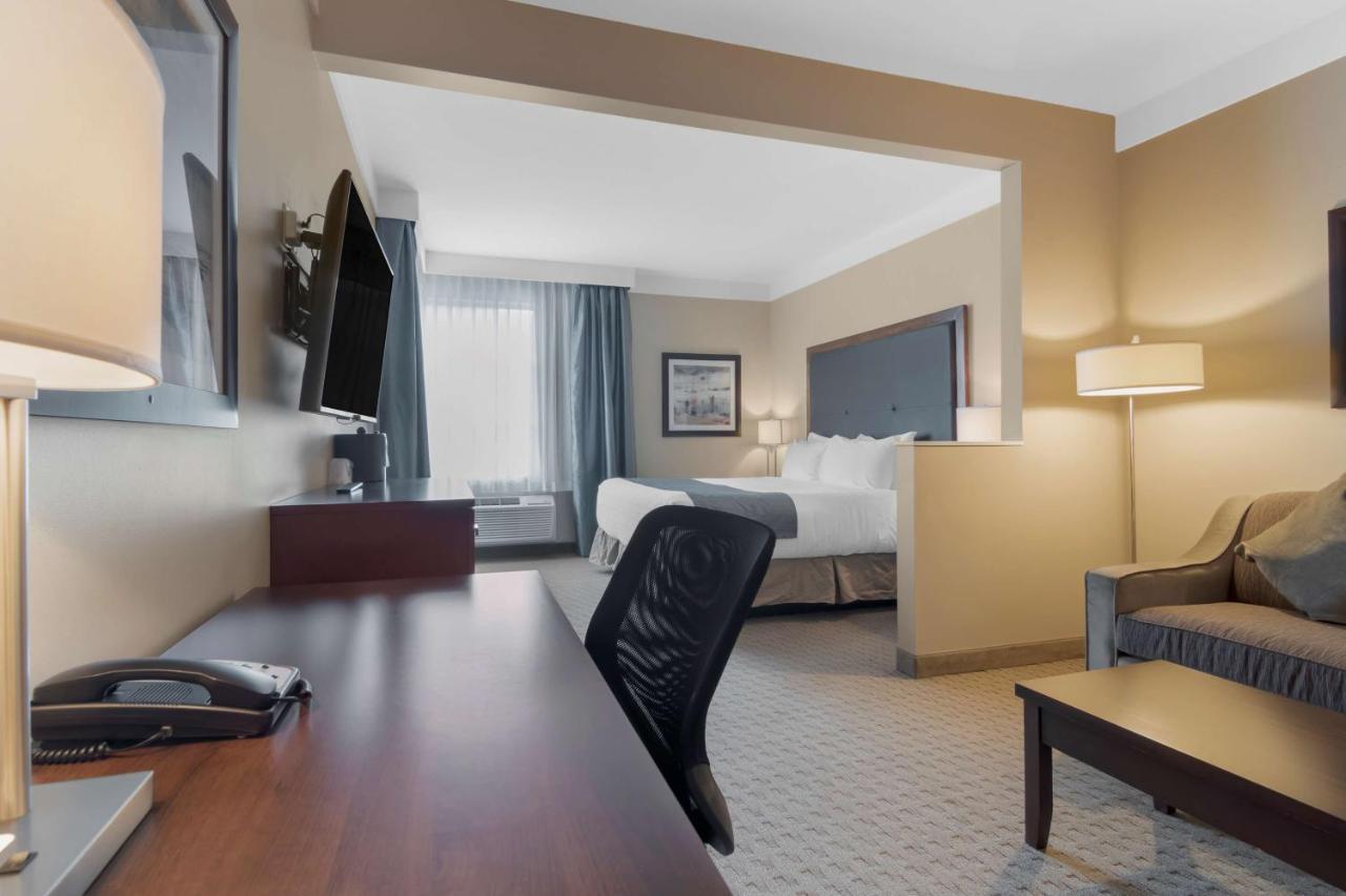 Best Western Plus Revelstoke Luaran gambar