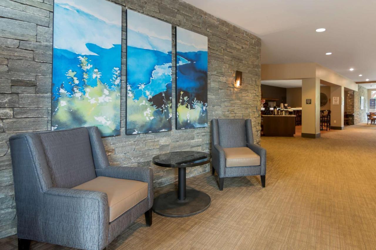 Best Western Plus Revelstoke Luaran gambar