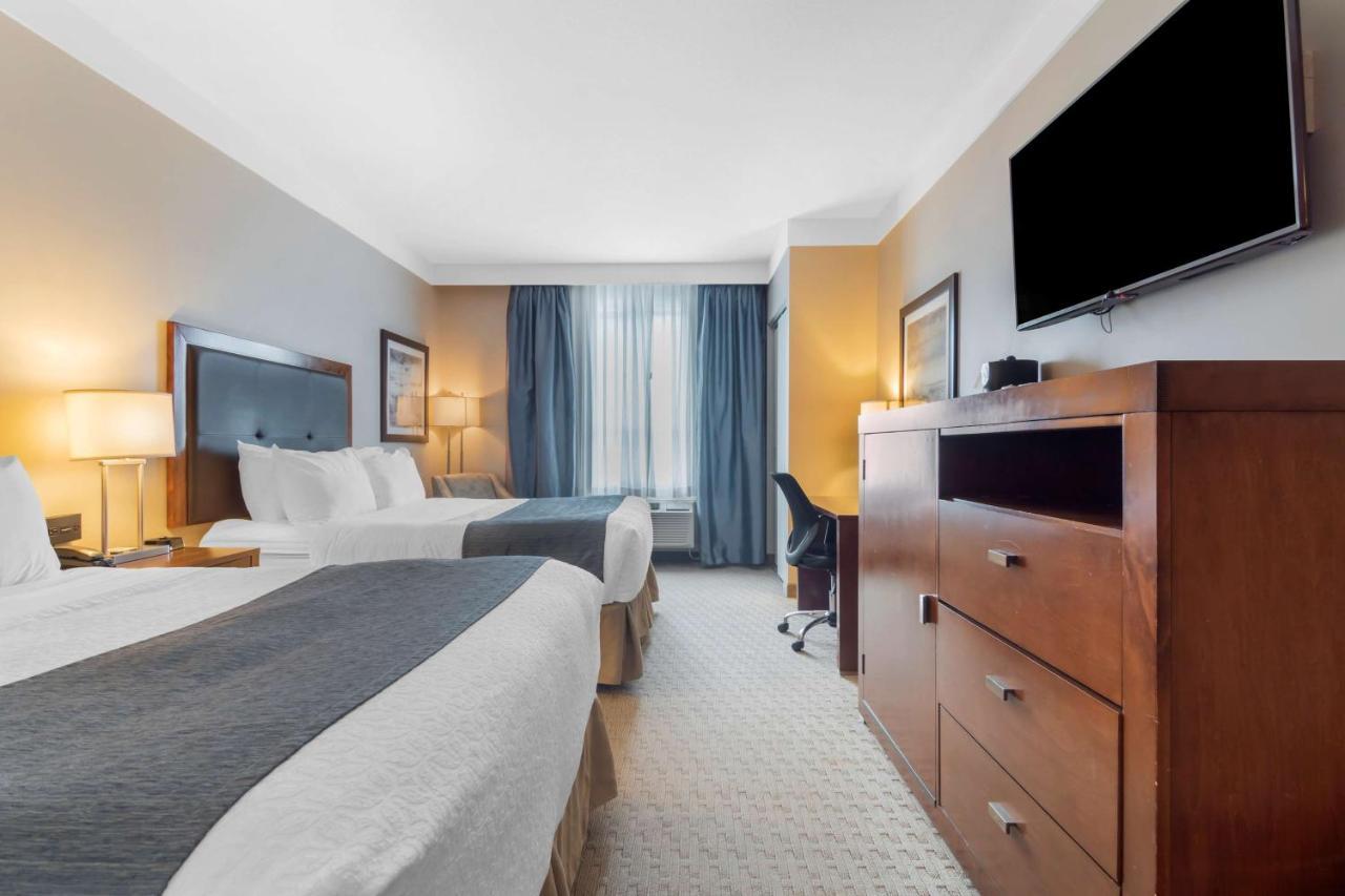 Best Western Plus Revelstoke Luaran gambar