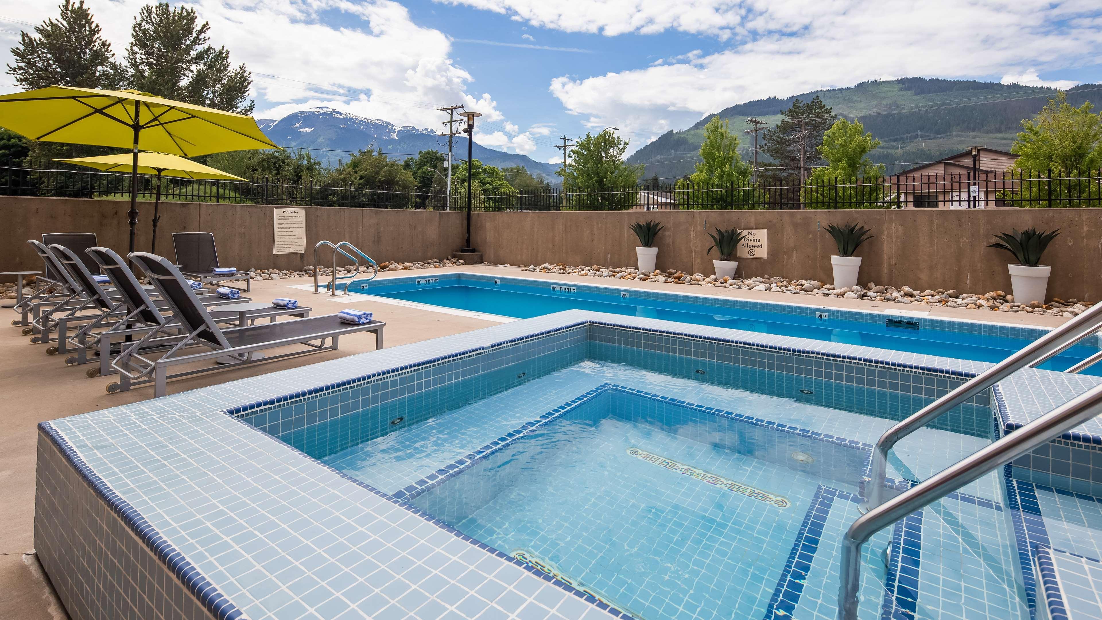 Best Western Plus Revelstoke Luaran gambar