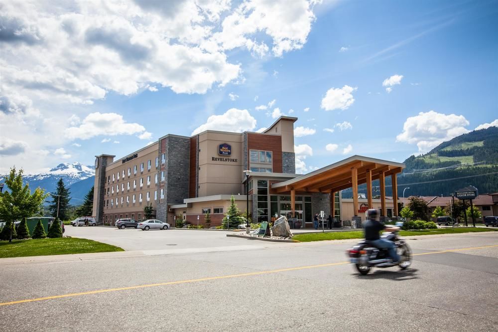 Best Western Plus Revelstoke Luaran gambar